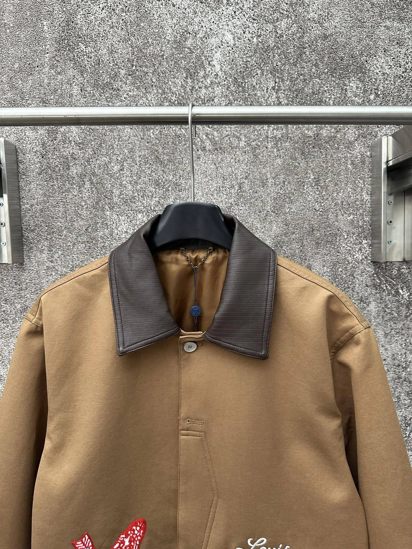 wg.luxury-- 8V Nigo item: E-F431J1719